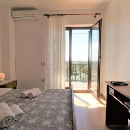 With Pool Albina Guest house 4*