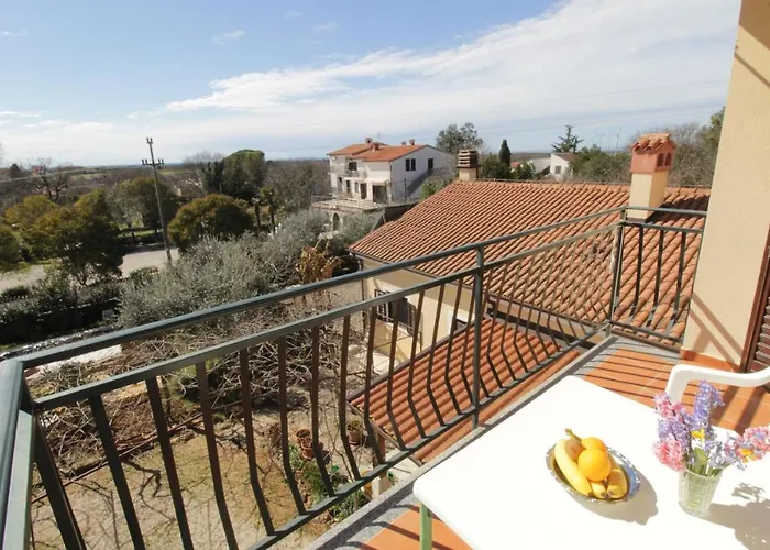 Πανσιόν With Pool Albina 4*