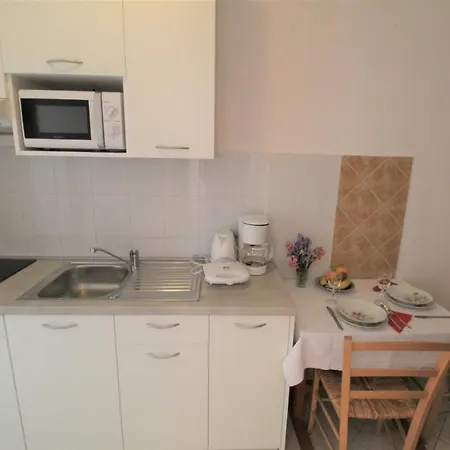 With Pool Albina 4* Valica