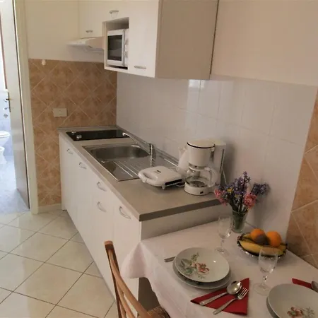 With Pool Albina Gasthuis