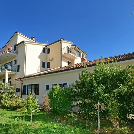 Maison d'hôtes With Pool Albina Umag